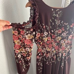 Flower dress size (S) 3 1/2 feet long